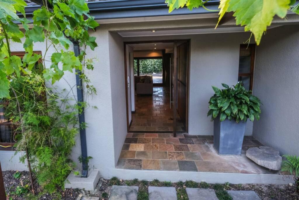 Home In Cape Town-The Homestead Stellenbosch Exterior photo